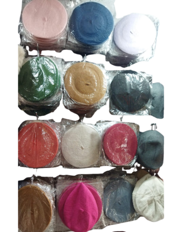 Boina Plana de Mujer  Colores Surtidos x 12 Unds.