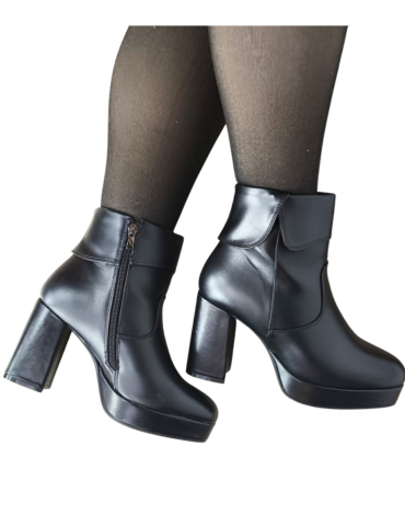 Botines de Mujer Eco Cuero Color Único x 6 Pares.Talla: 35 al 40