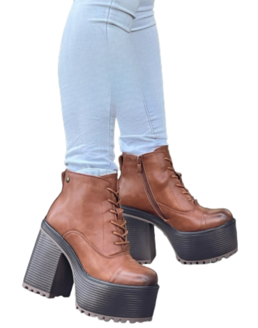 Botines para Mujer Eco Cuero con Plataforma Color Único x 8 Pares. Talla: 35 al 39