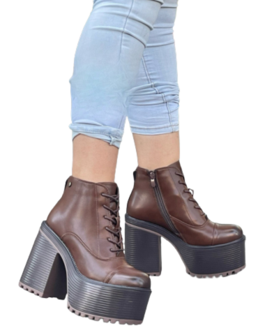 Botines para Mujer Eco Cuero con Plataforma Color Único x 8 Pares. Talla: 35 al 39