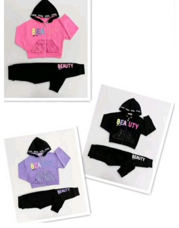Buzos Completos de Niña  x 18 Unds. Tallas: 4 a la 14