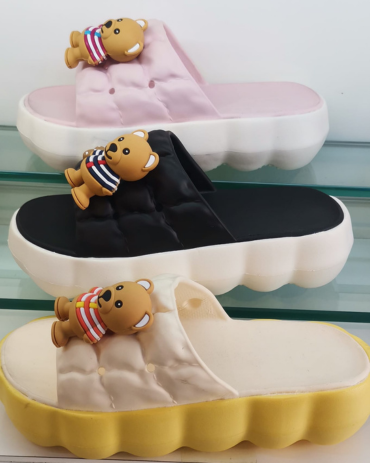 Chalas de Mujer con Osito Colores Surtidos x 24 Pares. Talla: 35 al 40