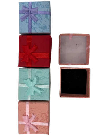 Caja de Regalo con Lazo Colores Surtidos x 72 Unds Medida: 5 x 5 cm aprox.