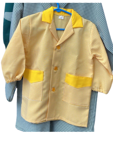 Delantal Escolar para Niños Colores Surtidos x 6 Unds. Tallas : 1 - 6 - 8