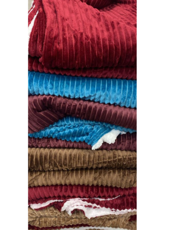 Frazada Plush con Chiporro 2 Plazas Colores Surtidos x 4 Unds.