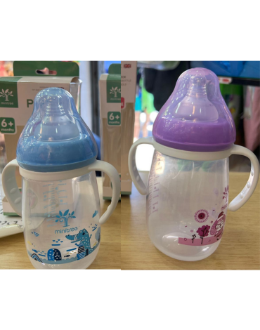 Mamadera Plástica Colores Surtidos x 4 Unds.Medida : 300 ML aprox.
