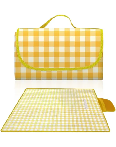 Manta de Picnic Impermeable Color Único x 4 Unds. Medida: 1.5 x 2 mt aprox.