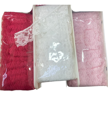 Blonda para Costura Colores Surtidos x 4 Unds.Medida: 5 cm aprox x 13 Metros.