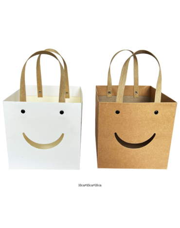 Bolsa de Regalo Caja Sonriente x 12 Unds. Medidas: 10 x 10 x 10 cm aprox.