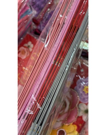 Bolsa de Regalo Diseño Ramo de Rosas x 12 Unds. Medida: 32 x 26 cm aprox.