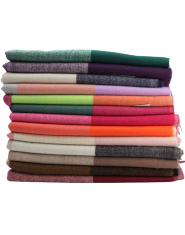 Bufanda Cashmere de Cuadros 230 Gr x 6 Unds. Medida: 185 x 70 cm aprox.