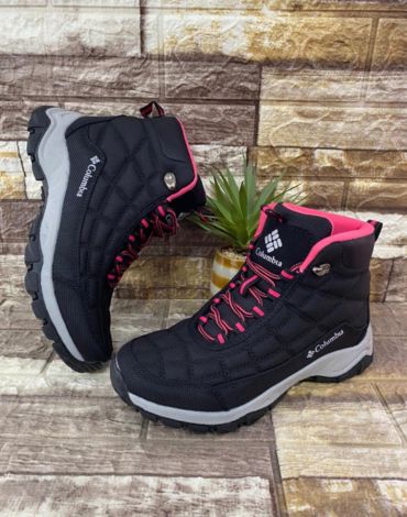 Zapatillas de Dama Impermeable ( sin marca ) x 8 Pares Talla: 36 al 40