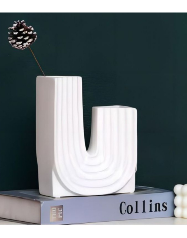 Jarro Decorativo Blanco x 3  Unds. Medida: 16,1 x 7,5 x 20,3 cms aprox