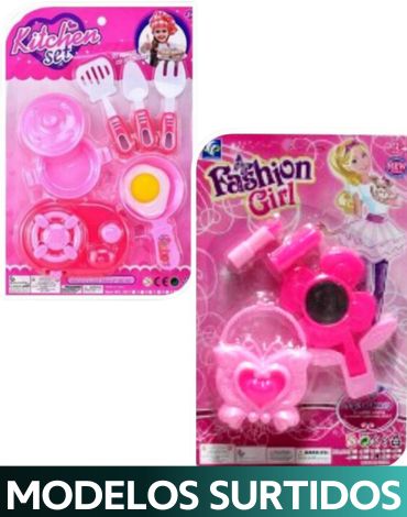 6 Set de Articulos de Cocina y Belleza. (1 Set: 8 PCS) Medidas: 31.5 x 21.5 x 2.5 cm.