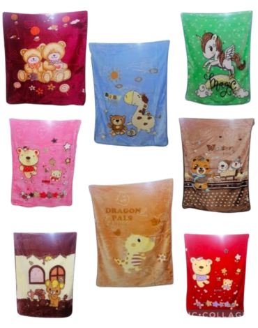 Frazada Plush con Diseño Ambos Lados x 12 Unds. Medida: 130 x 100 cm aprox.