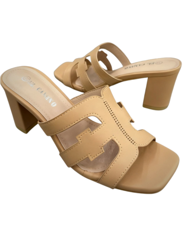 Sandalias de Mujer Eco Cuero Color Unico x 8 Pares. Talla: 35 al 40