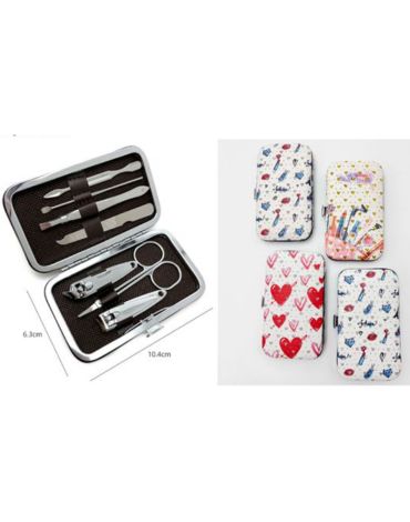 6 Set de Manicure Modelos Surtidos (1 Set Trae 7 PCS) Medida: 6.3 x 10.4 cm aprox.