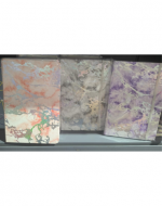 Libreta Marmoleada Colores Surtidos x 12 Unds. Medida: 13 x 18.5 x 1.5 cm aprox.