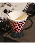 Taza Leopardo con Cuchara Color Rosado x 4 Unds. Medida: 320 ml aprox.