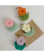 Vela Aromática Forma de Flores Colores Surtidos x 6 Unds. Medida: 6 x 7 cm aprox.