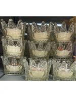 Velas Blanca con Candelabro x 6 Unds.Medida: 5 x 6 cm aprox.