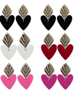 Aros Diseño Corazon Punta Dorada x 24 Pares. Medida: 4 cm aprox.
