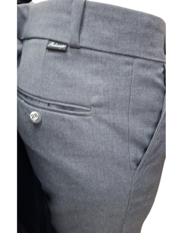 Pantalón Escolar de Adulto Gris x 4 Unds. Talla:28 (S) -30 (M) 32 (L) 34 (XL)